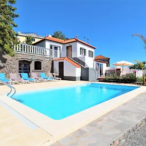 Quinta Tropical Casa de Férias
